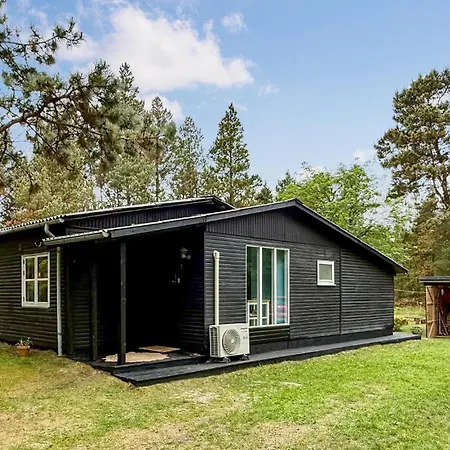 3 Bedroom Amazing In Prázdninový dům Romo