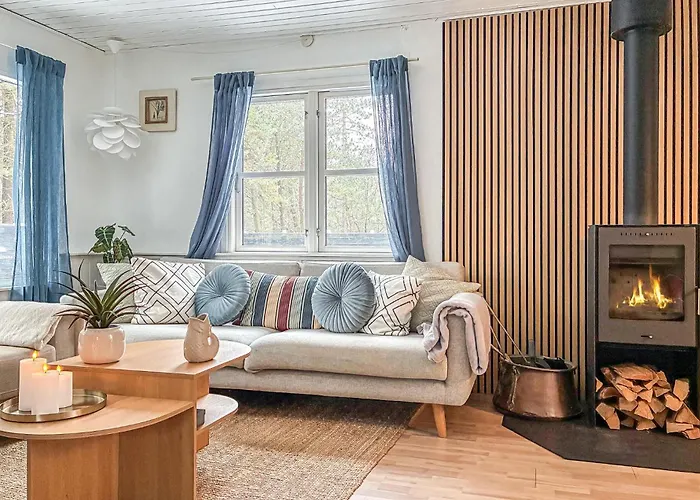 Casa vacanze 3 Bedroom Amazing In Romo